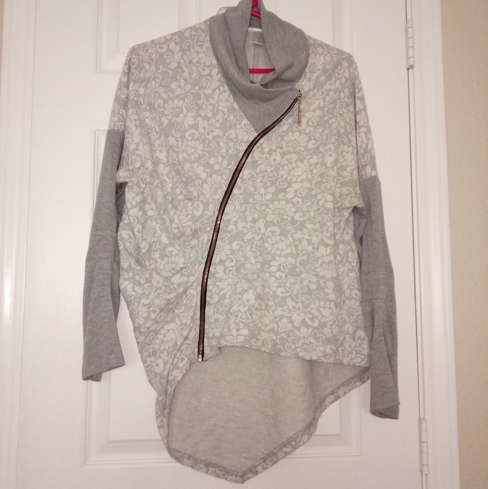 High low asymmetrical multimedia floral sweater